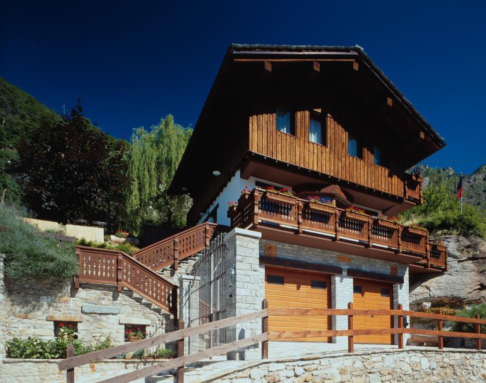 Hotel Masoun dou Caro Pont-Saint-Martin Exterior foto