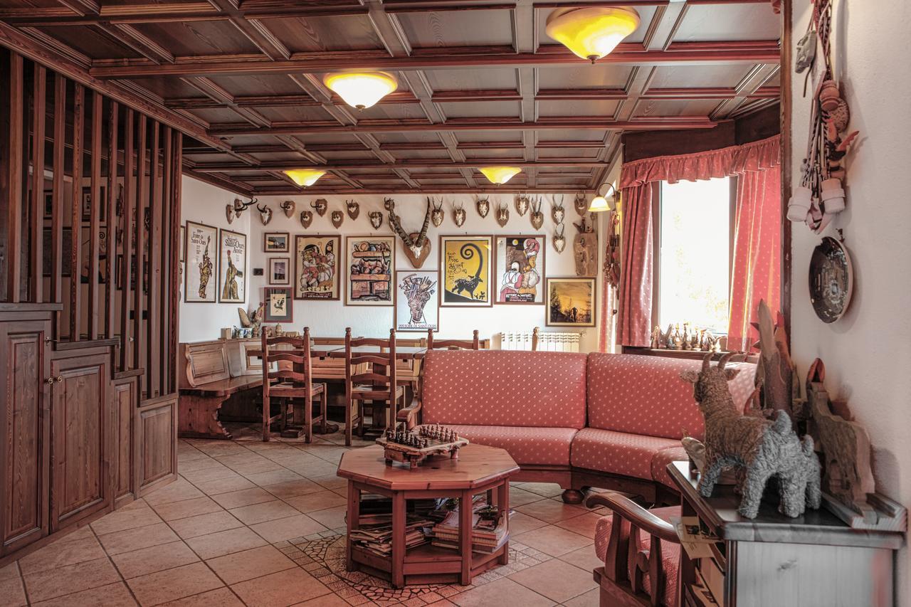 Hotel Masoun dou Caro Pont-Saint-Martin Exterior foto